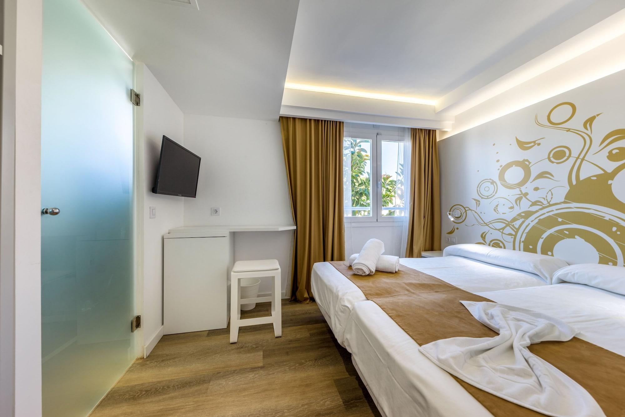 Triton Hotel