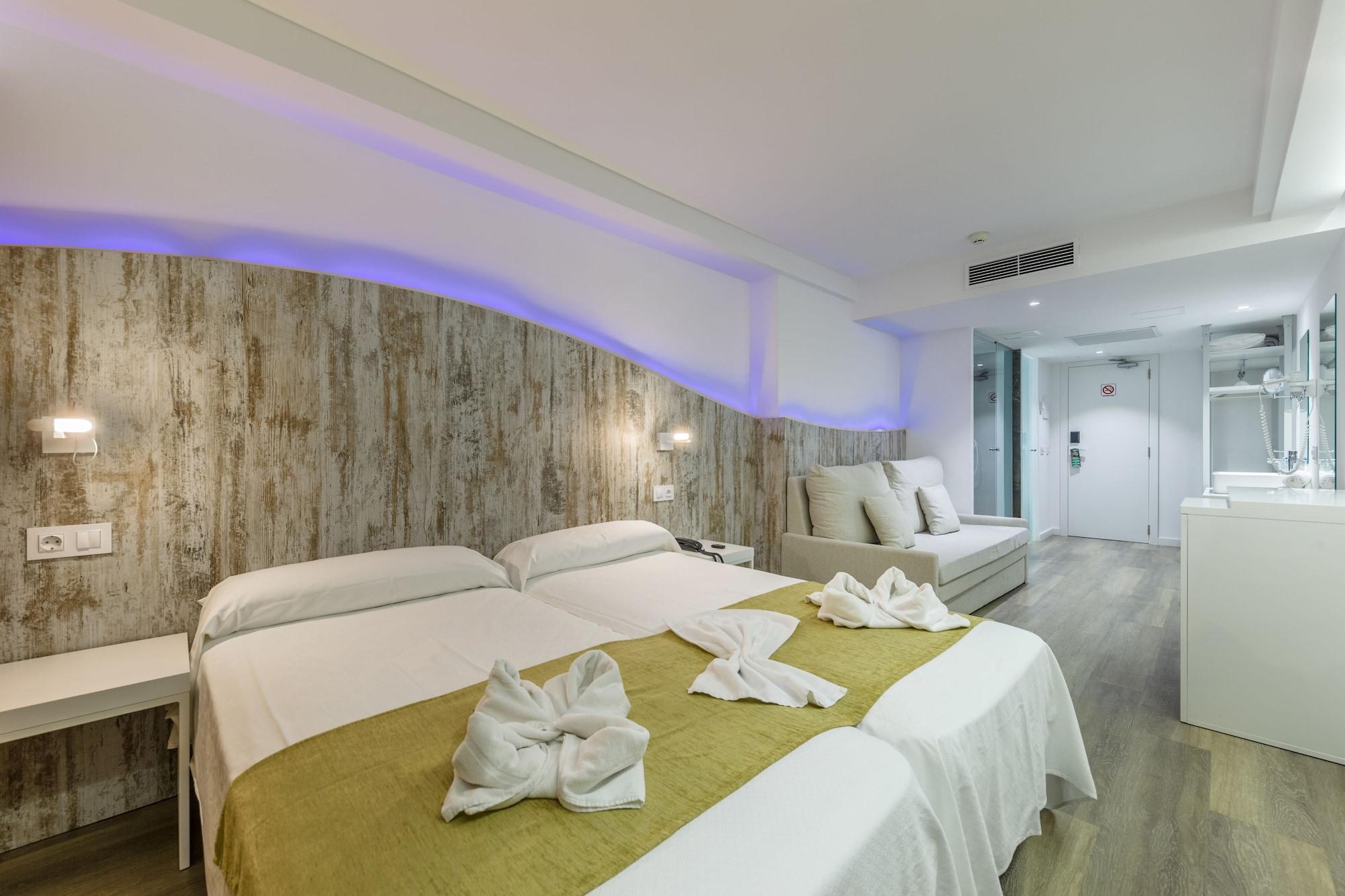 Triton Hotel